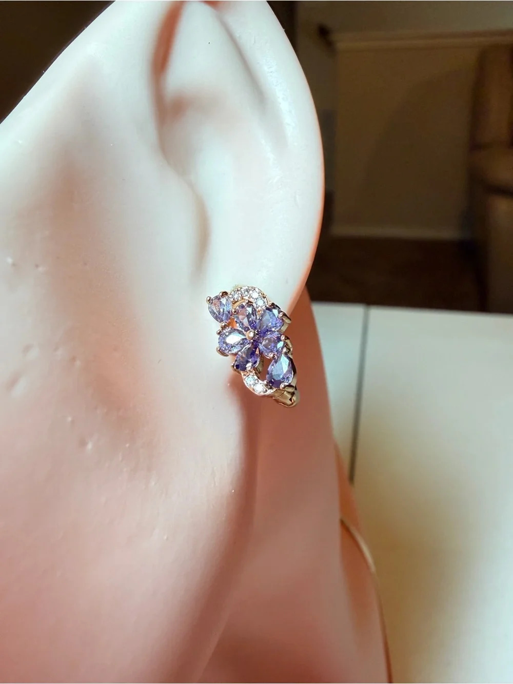 Elegant Purple Flower Earrings. - Picture 3 of 5